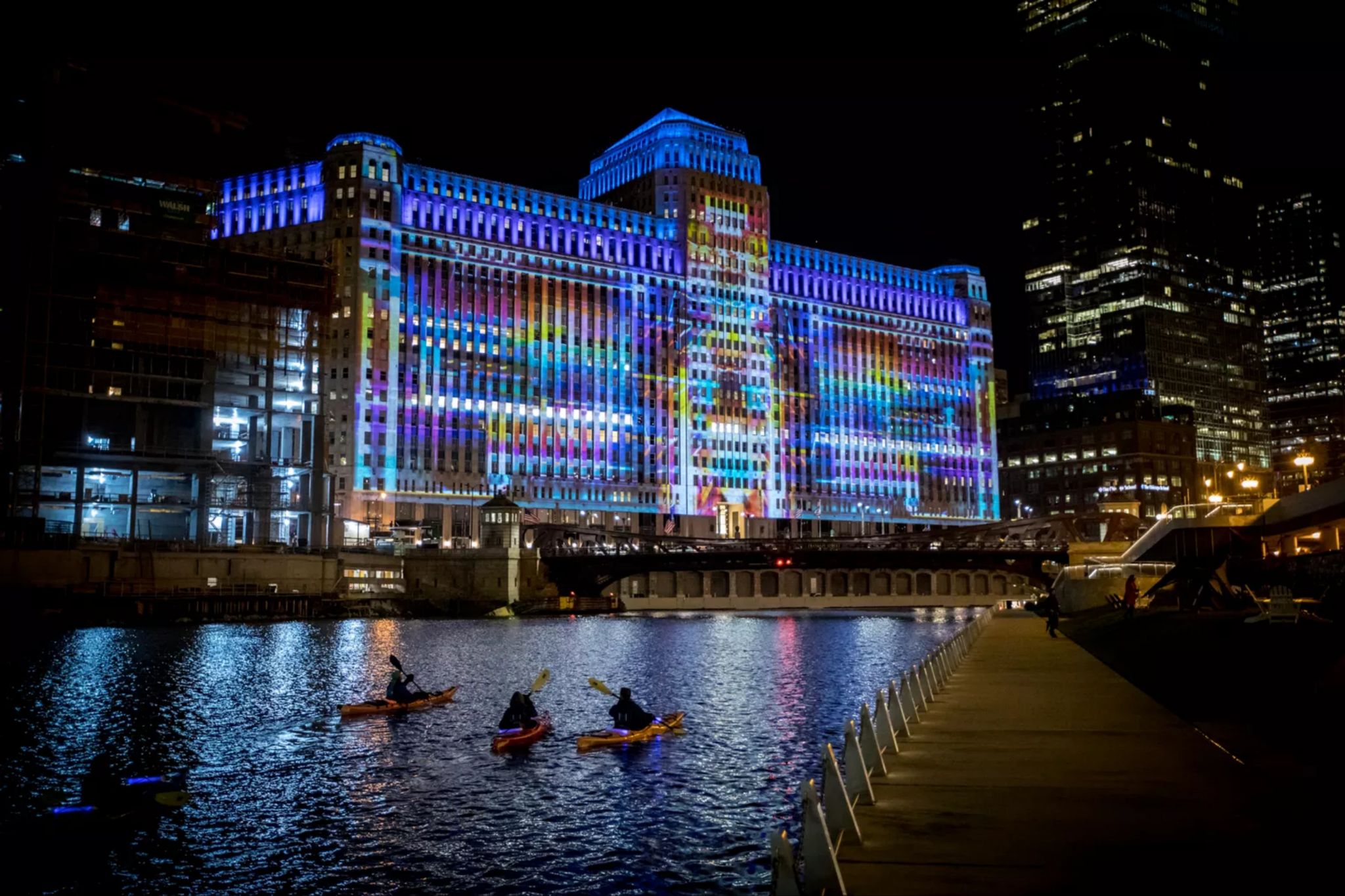 Art on theMART projection on the Merchandise Mart facade, Chicago